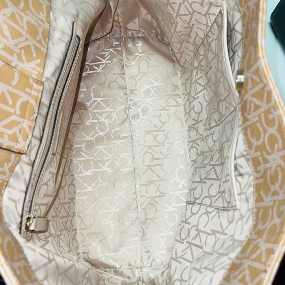 CALVIN KLEIN TOTE BAG - Picture 4 of 6